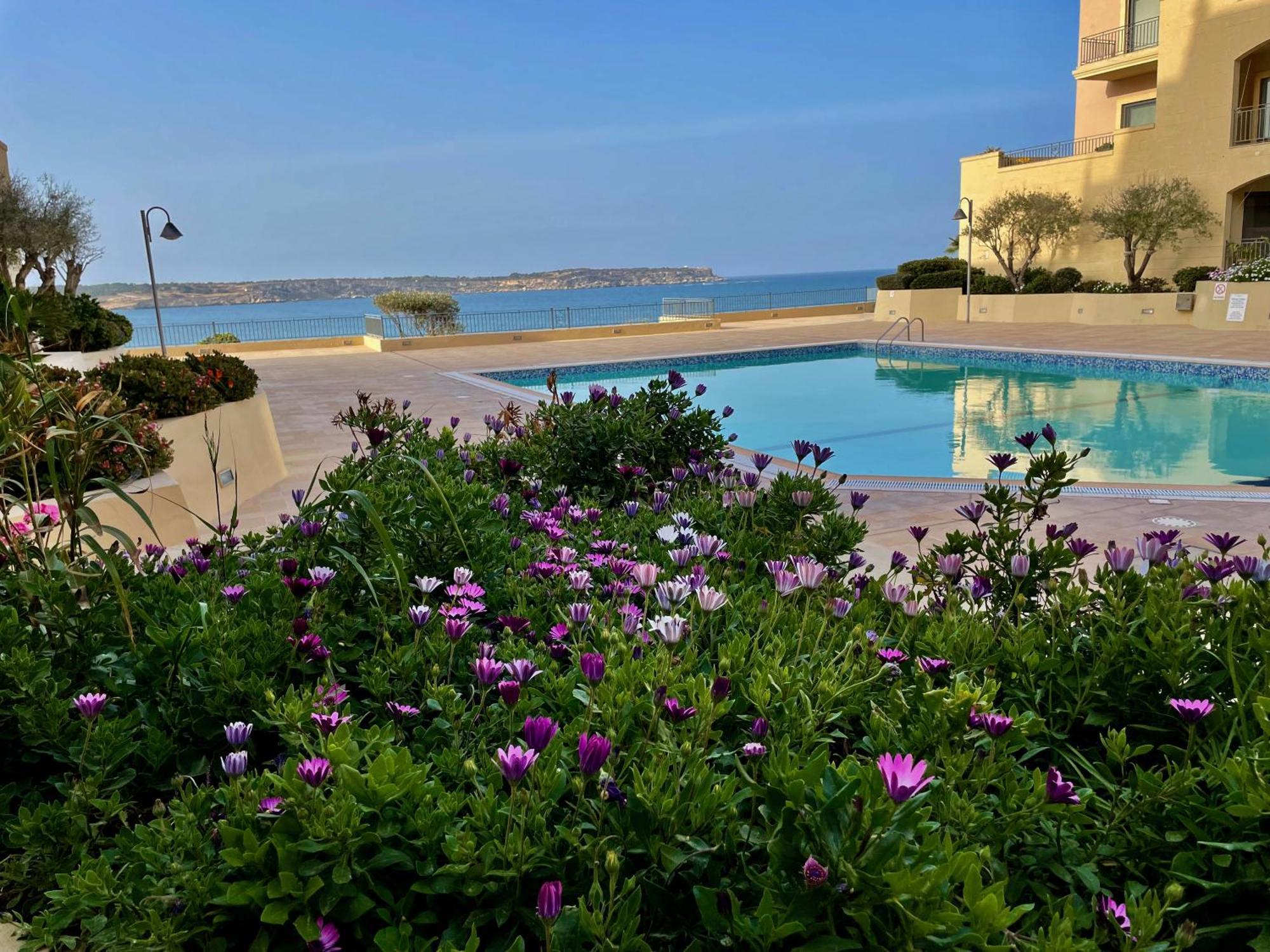 Spacious Luxurious Apartment With Seaview Mellieha Exterior foto
